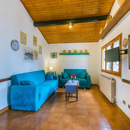 La By Interhome * Mazzanta