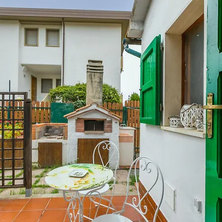 La By Interhome * Mazzanta
